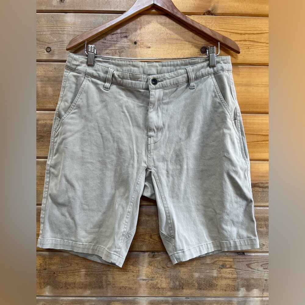 Kavu Chino Flat Front Khaki Shorts With Pockets 9.5” Inseam Mens Size 33